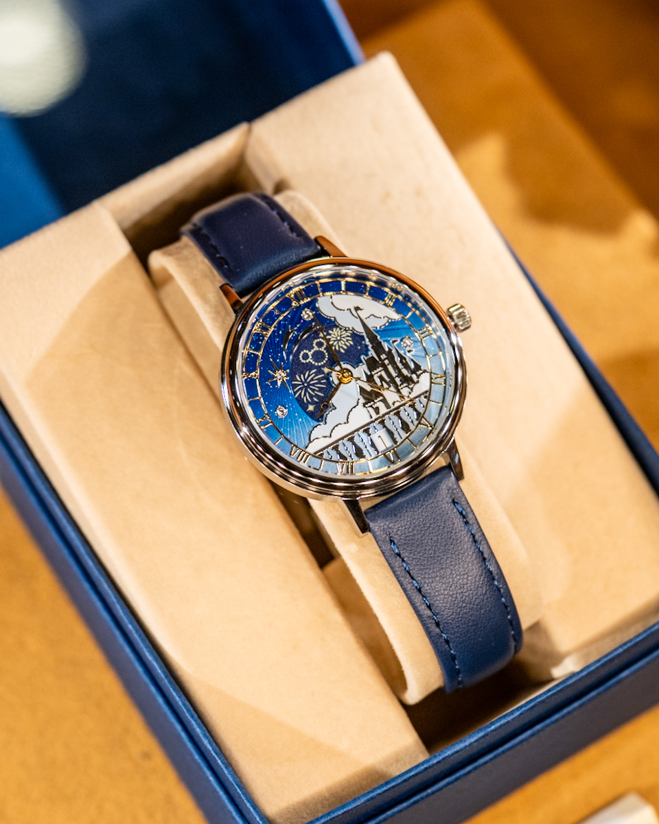 東京ディズニーリゾート シンデレラ城&花火ウォッチ(腕時計)