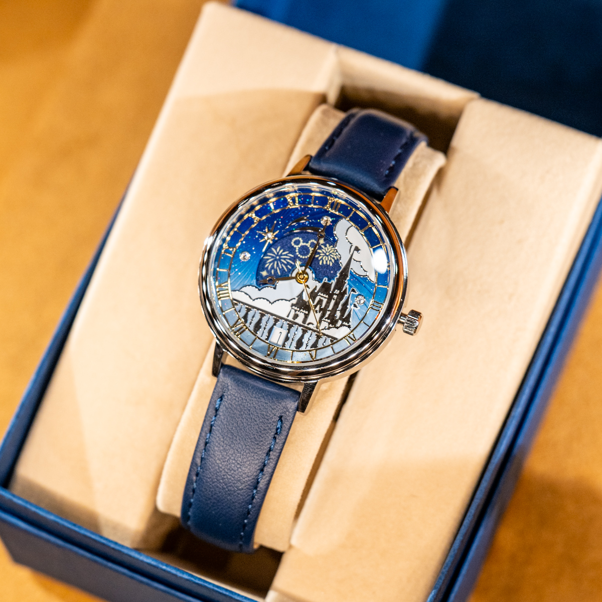 東京ディズニーリゾート シンデレラ城&花火ウォッチ(腕時計)・お土産