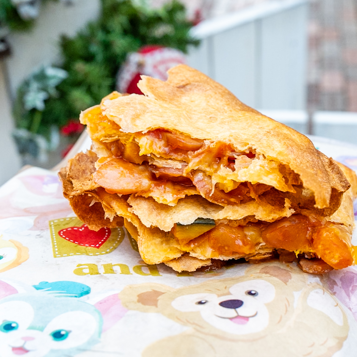 トルティーヤホットサンド(ソーセージ、パンプキン、チーズ)中身