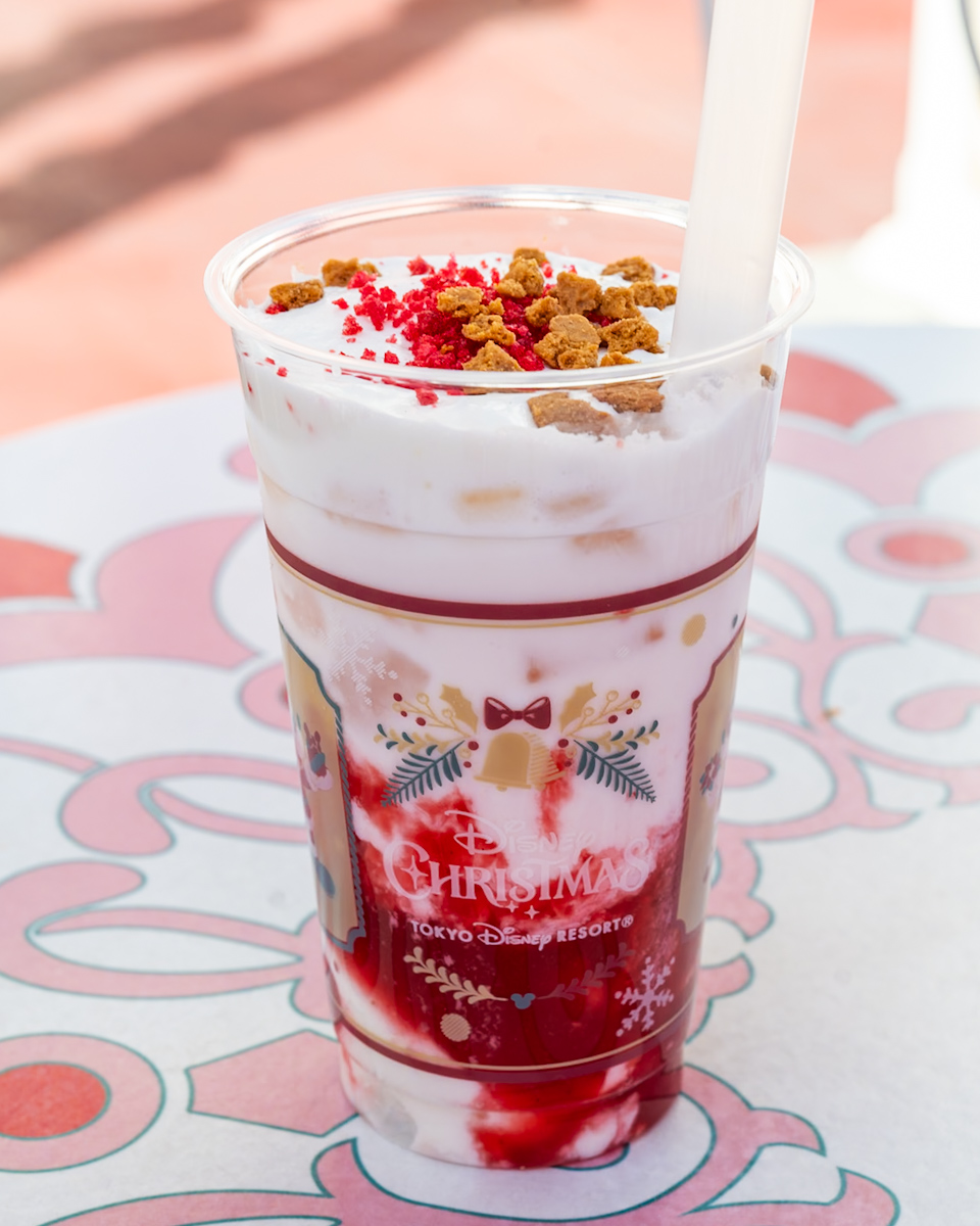 東京ディズニーリゾート“ディズニー・クリスマス2025”スペシャルドリンク(苺ミルク)1