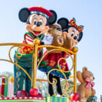 テディベアがいっぱいのフロート　ミッキー＆ミニー