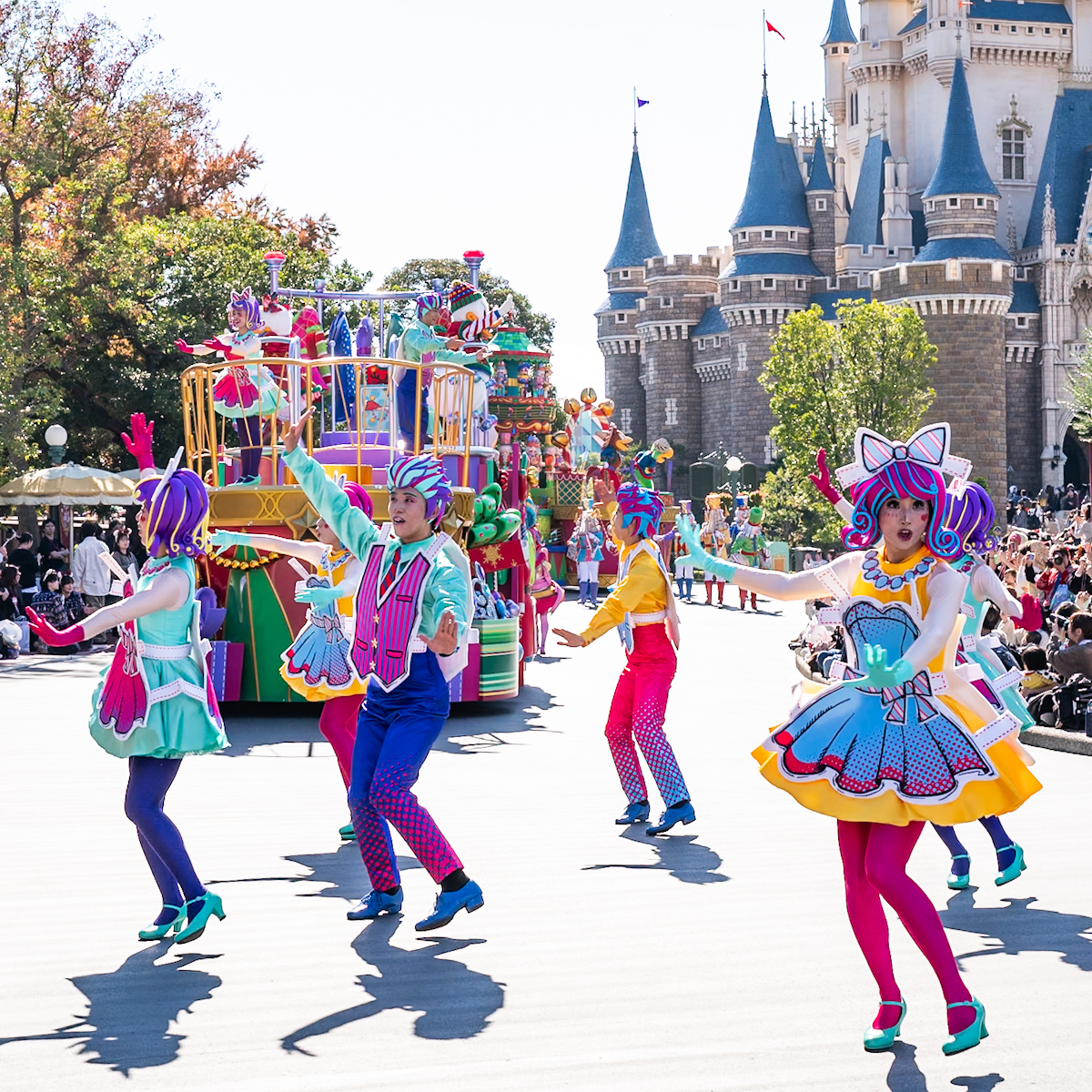 おしゃれなドールたちのプレゼントボックスフロート