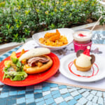 東京ディズニーランド「プラザパビリオン・レストラン」”ディズニー・クリスマス2025”スペシャルメニュー