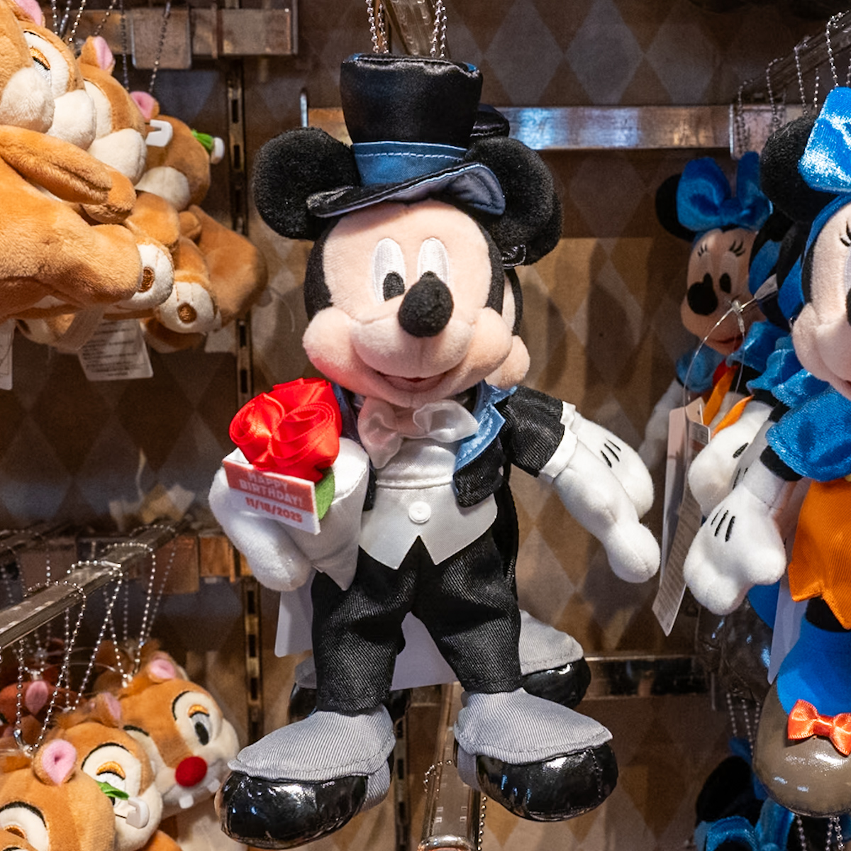 ミッキーマウスお誕生日ぬいぐるみバッジ