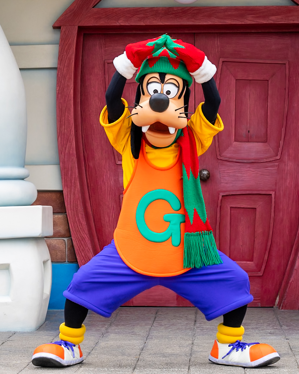 東京ディズニーランド/トゥーンタウン”ディズニー・クリスマス2025” キャラクターグリーティング グーフィー1