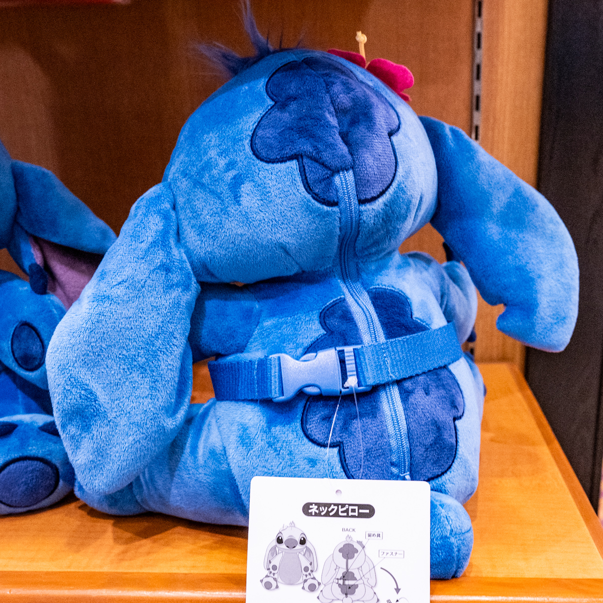 スティッチネックピロー1