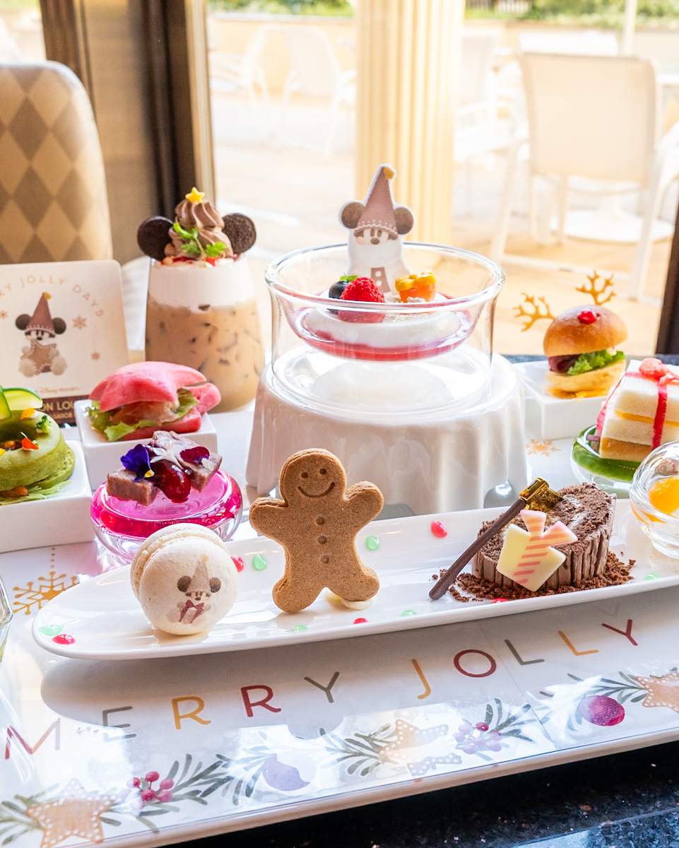 ハイピリオン・ラウンジ“ディズニー・クリスマス2025”プレミアムスウィーツセット紹介1
