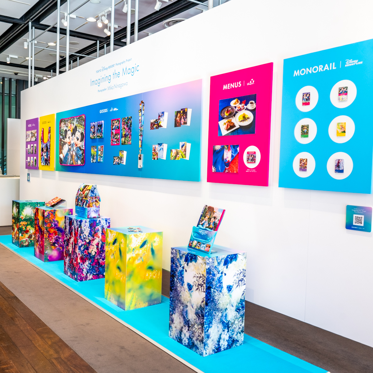 東京ディズニーリゾート・フォトグラフィープロジェクト「イマジニング・ザ・マジック」写真展　スペシャルグッズ展示