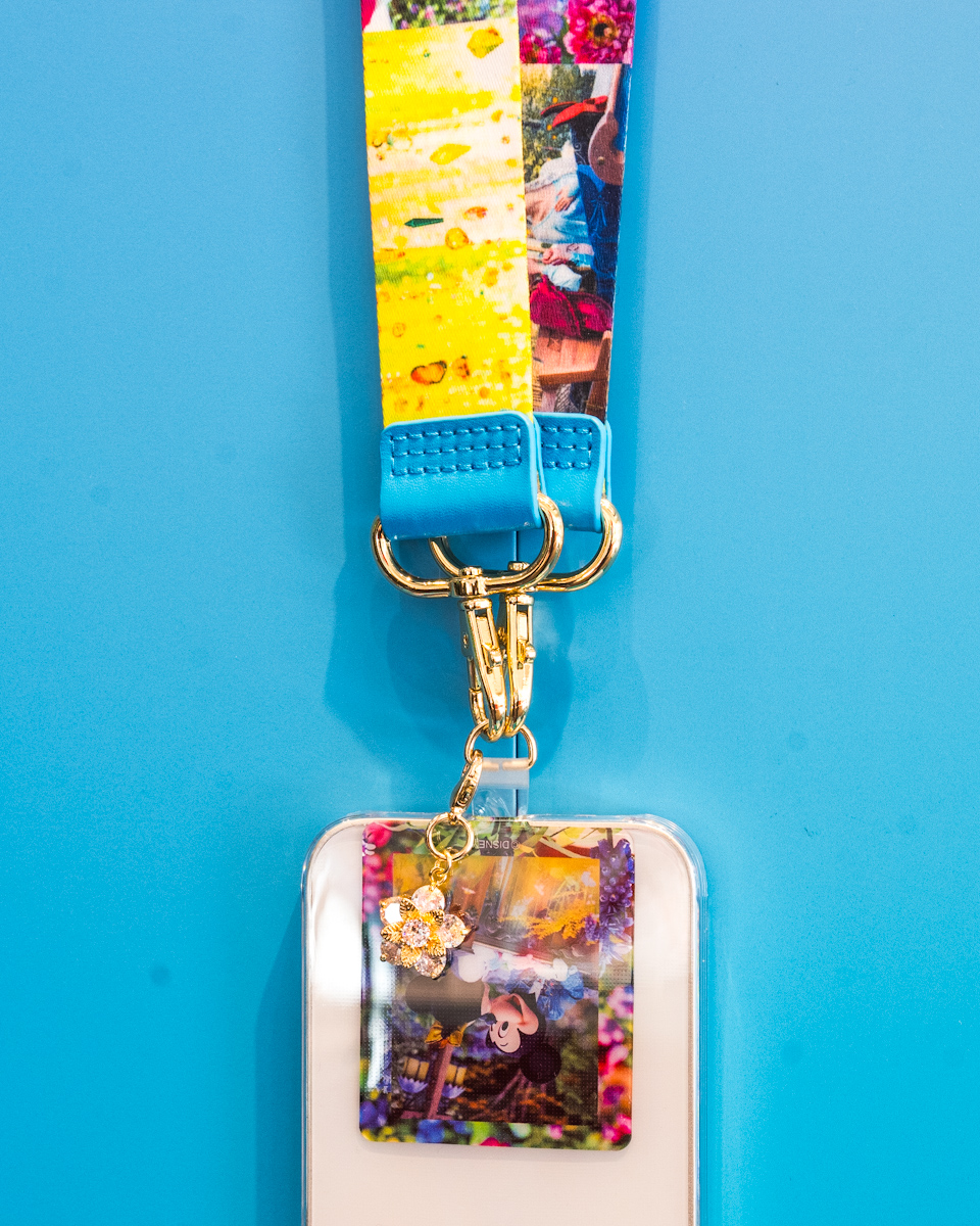 スマートフォンアクセサリー