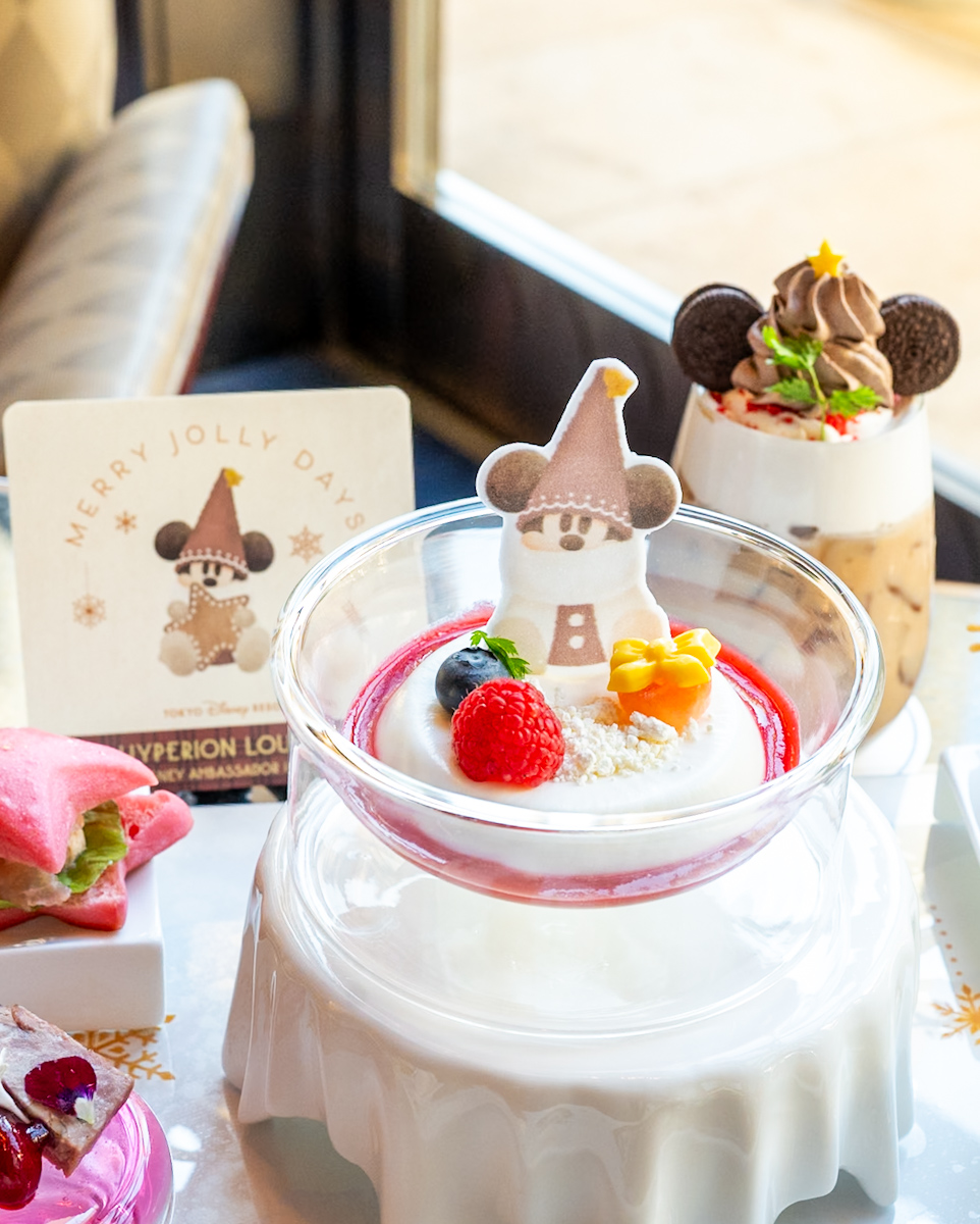 フロマージュ・ブランムースとベリーソース