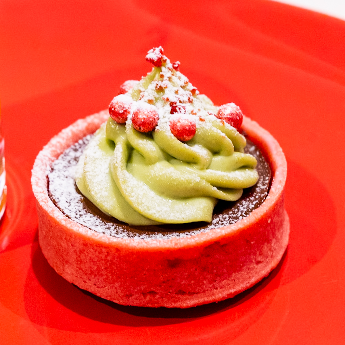 チョコレートタルト　ピスタチオクリーム