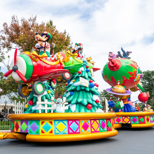 乗り物大好きっ子の願いを乗せたフロート1