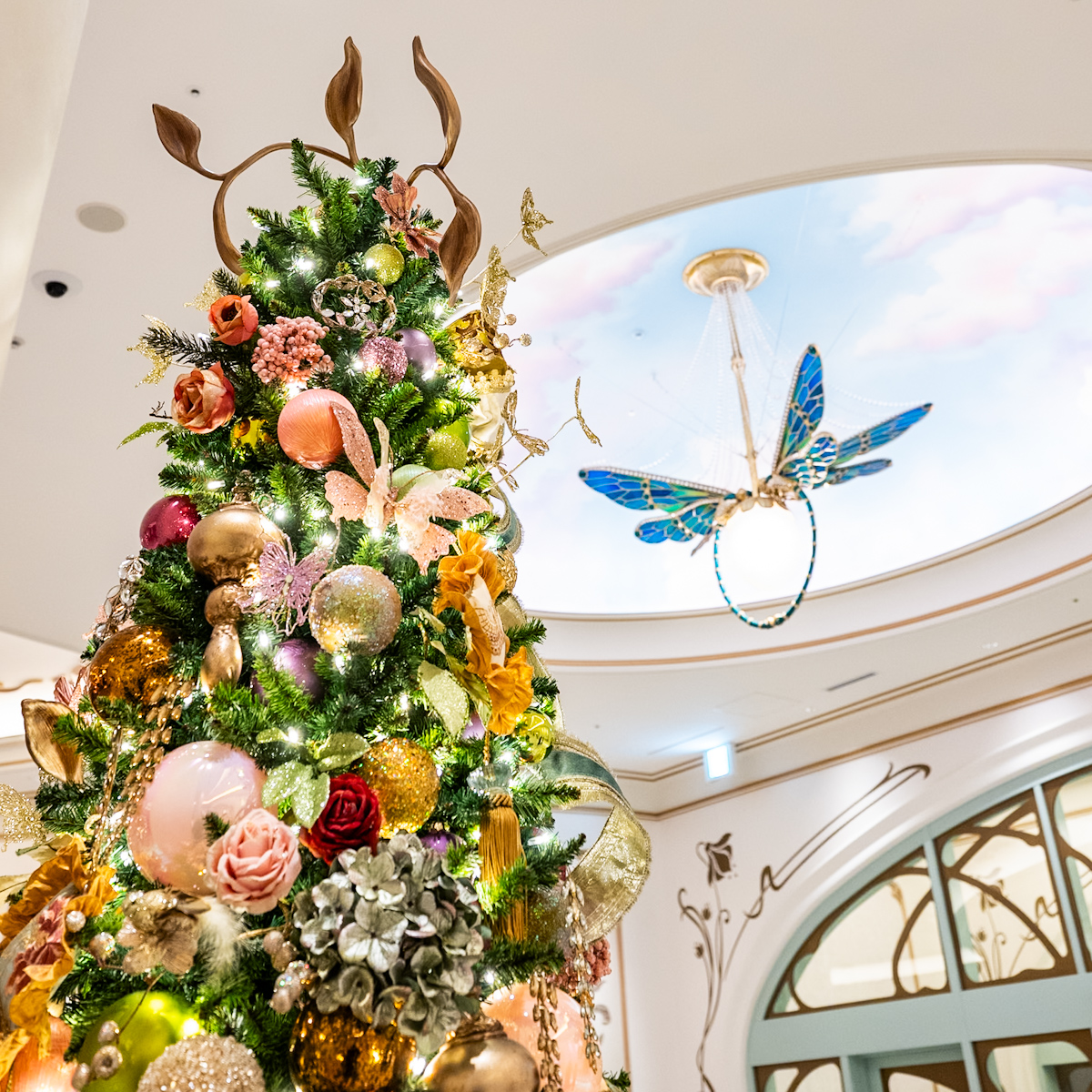 東京ディズニーシー・ファンタジースプリングスホテル　クリスマスツリー　リベリュール