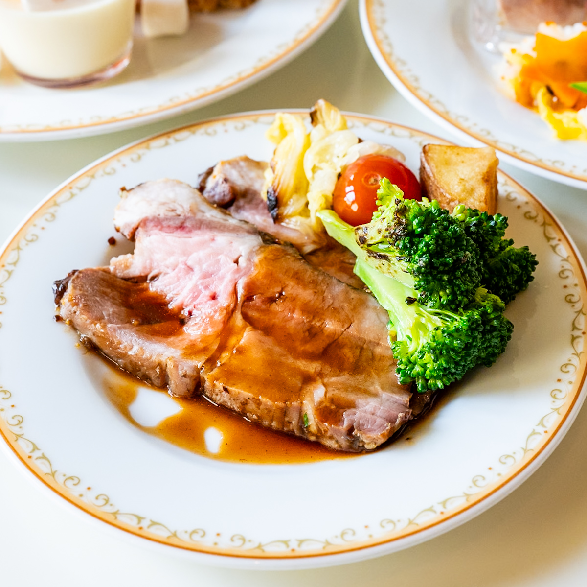 ポークのロースト、温野菜