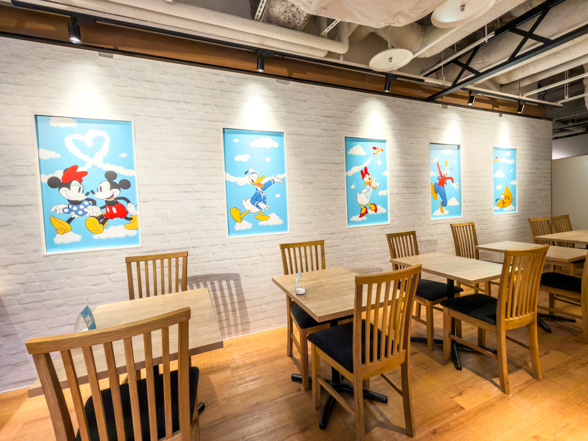 羽田空港第1ターミナル「ミッキー＆フレンズ」OH MY CAFE MINI席
