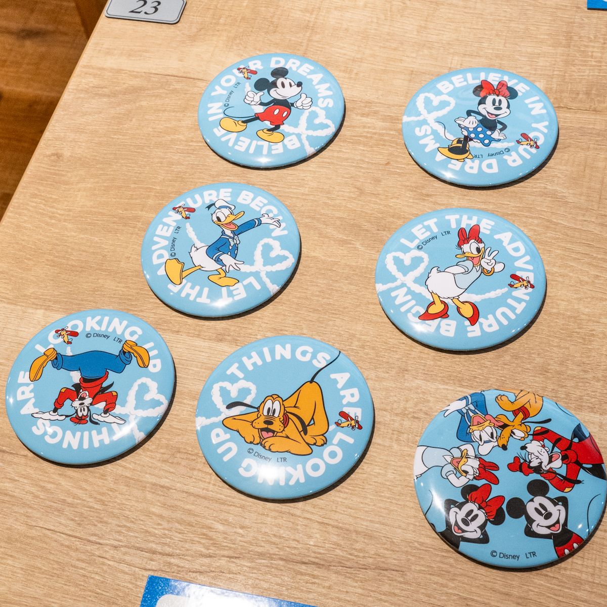 ビッグ缶バッジ（ランダム7種）