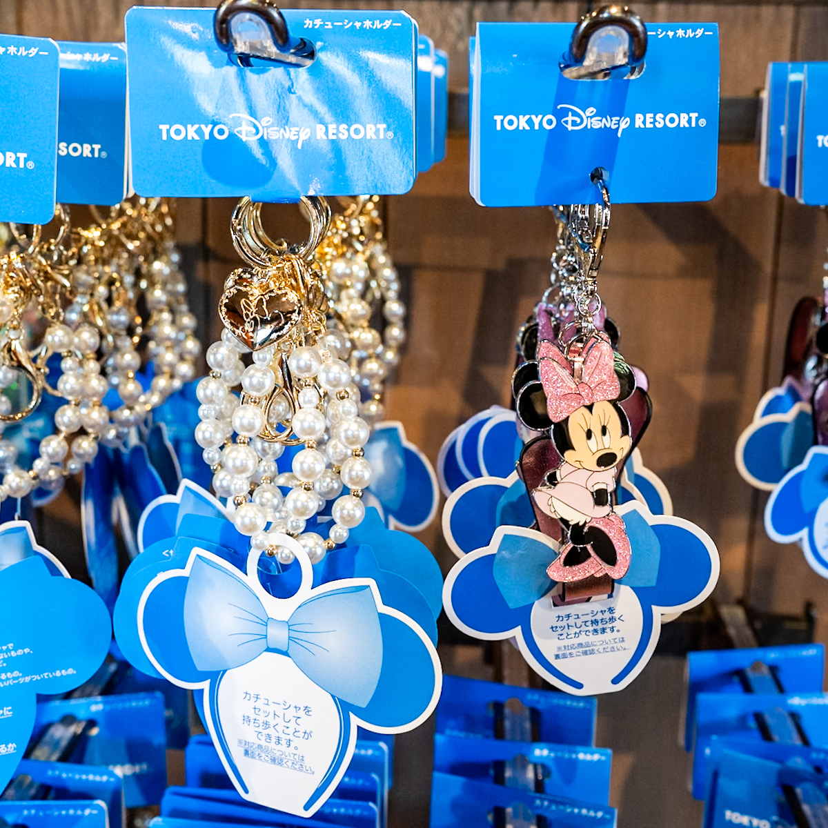 ピンクのワンピースを着たミニーマウスデザイン！東京ディズニーランド