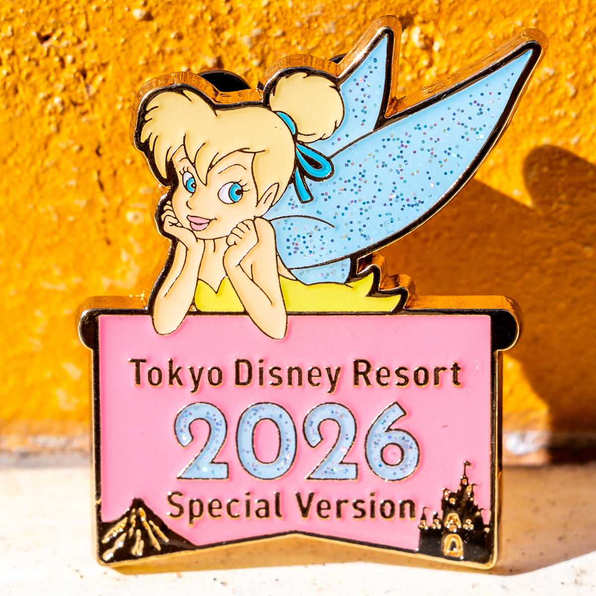東京ディズニーランド「ジャングルカーニバル」2026ティンカー・ベルピンバッジ景品