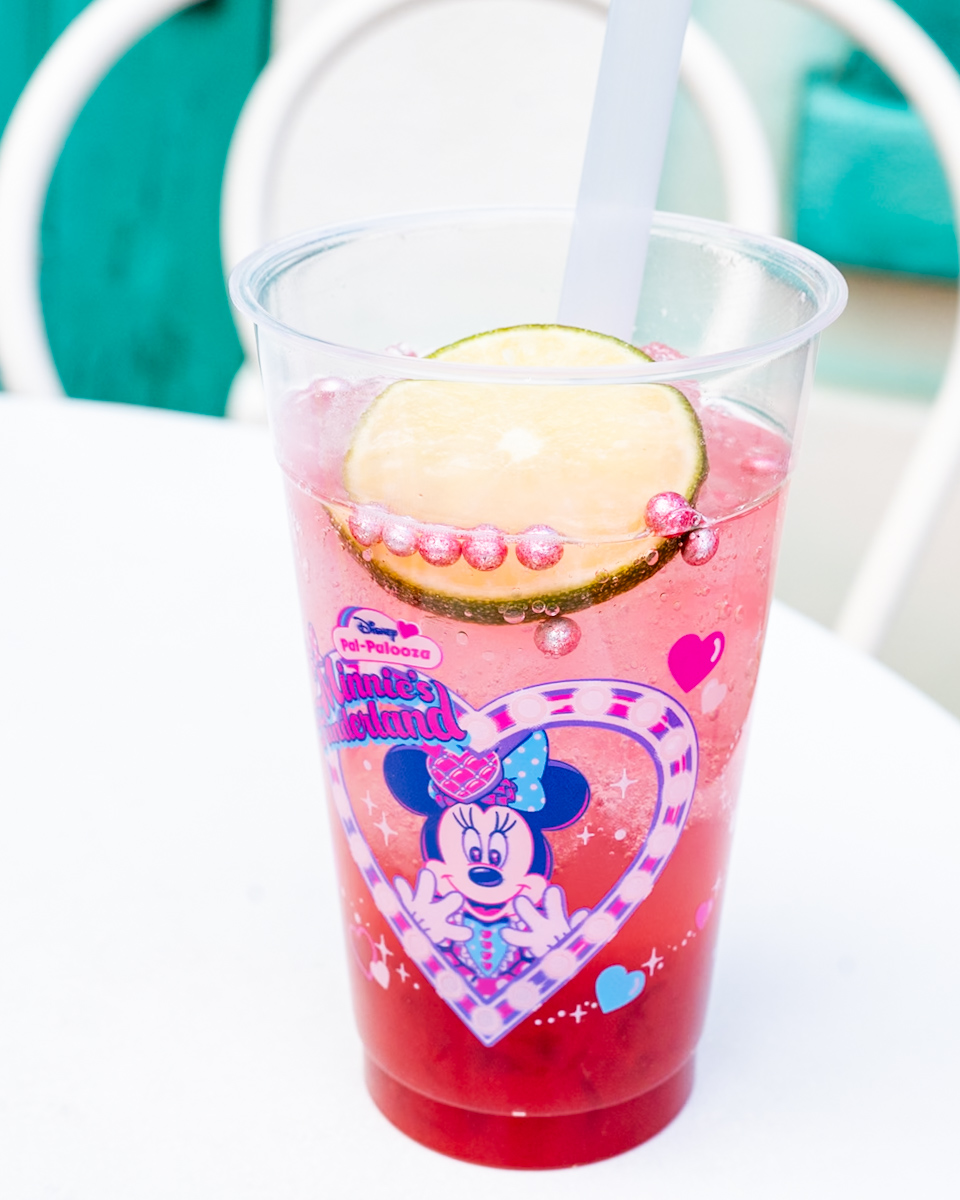 東京ディズニーランド「ディズニー・パルパルーザ”ミニーのファンダーランド”」スパークリングドリンク（ストロベリー＆ライチー）1