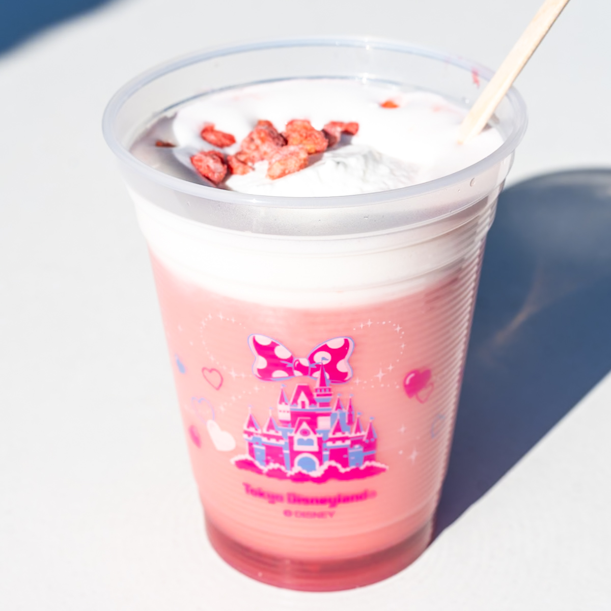 東京ディズニーランド「ディズニー・パルパルーザ”ミニーのファンダーランド”」ホットベリードリンクデザイン
