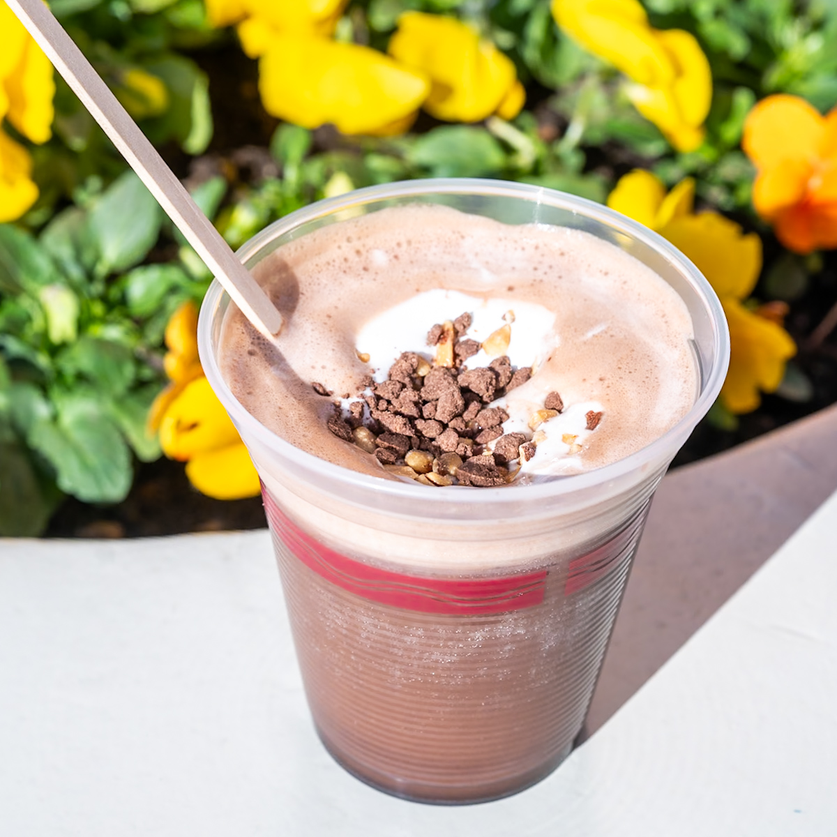 東京ディズニーランド「トルバドールタバン」"ミニーのファンダーランド”ホットカクテル（アマレット、アーモンド）