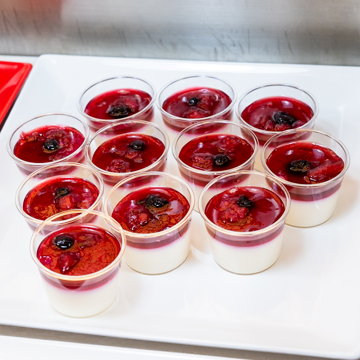 豆乳とベリーのカップムース