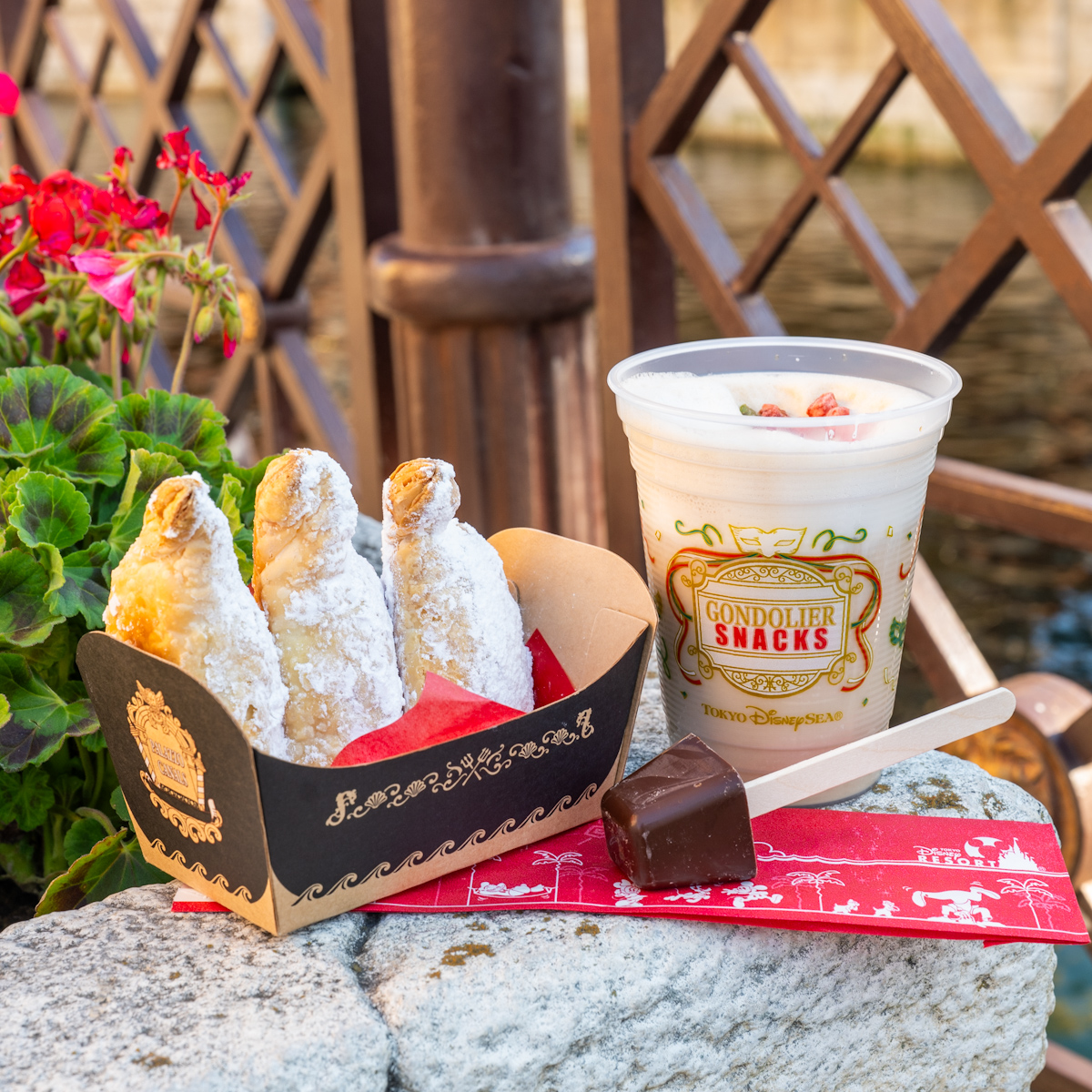 東京ディズニーシー「ゴンドリエ・スナック」キアッケレ（コーヒー＆マスカルポーネ）紹介