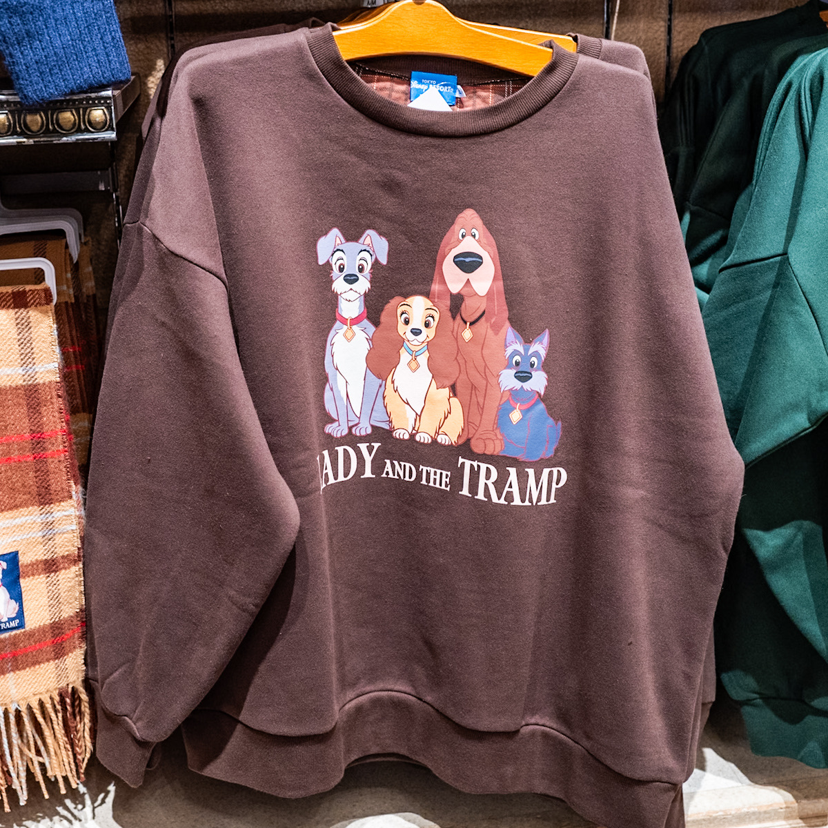 東京ディズニーランド「わんわん物語」グッズ・お土産　トレーナー