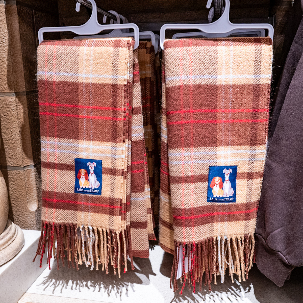 東京ディズニーランド「わんわん物語」グッズ　ストール