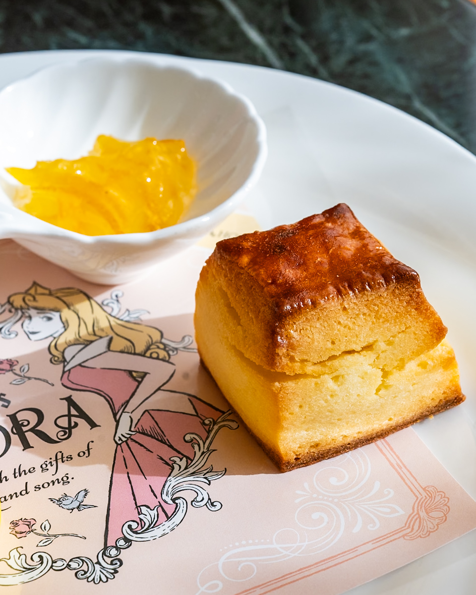 ホテルオリジナルのプレーンスコーン