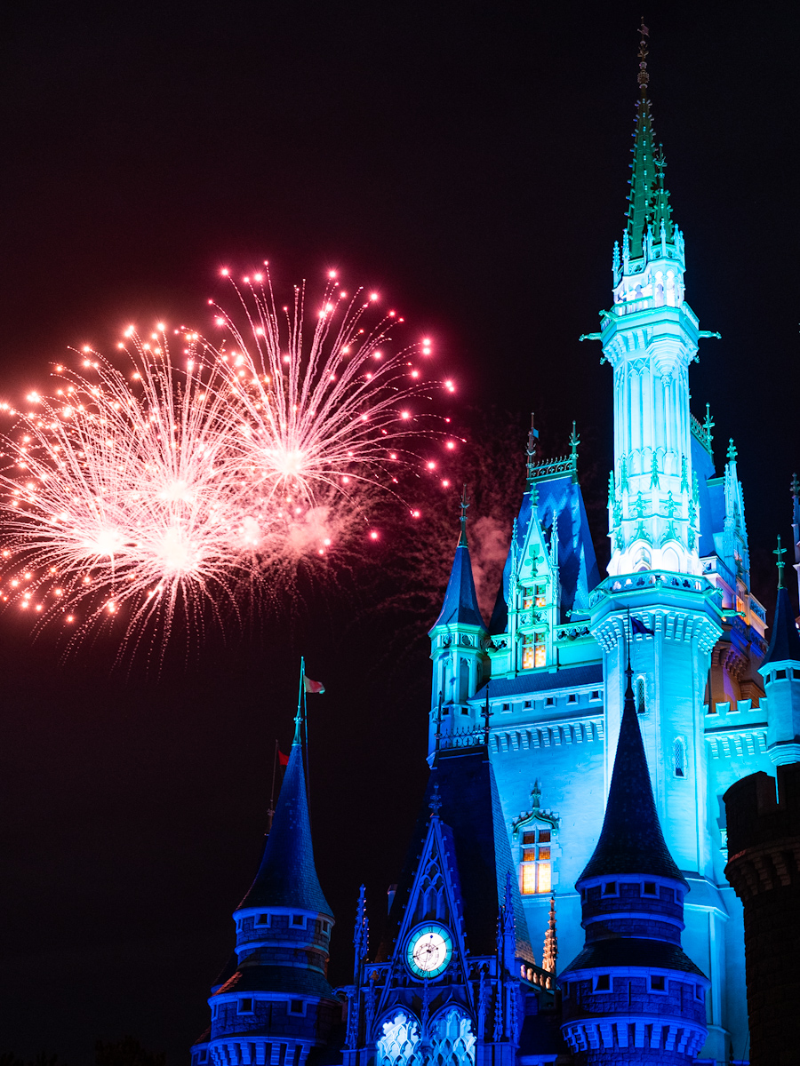 東京ディズニーランド、東京ディズニーシー年末年始限定の花火”ニューデイ、ニュードリームス”3