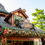 東京ディズニーランド”ディズニー・クリスマス2025”デコレーション　ル・フーズ　