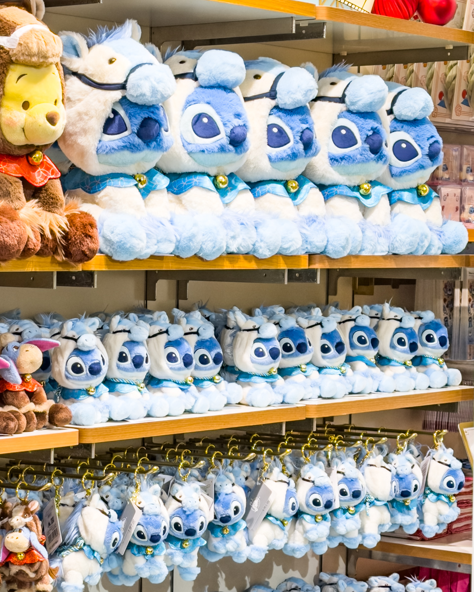 ディズニーストア2026お正月グッズ2