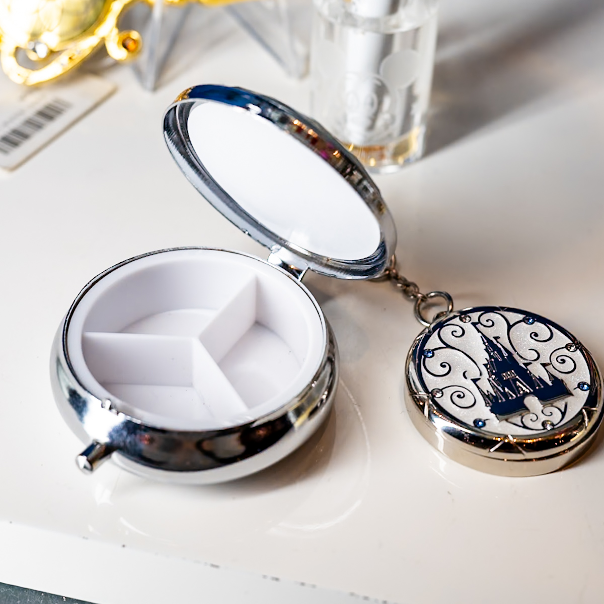 東京ディズニーリゾート ガラスグッズ(小物入れ)