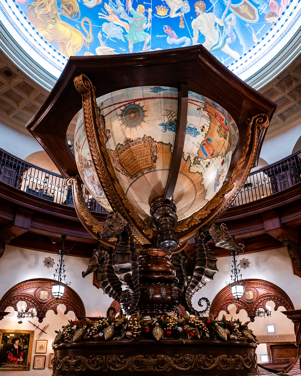 東京ディズニーシー「マゼランズ」クリスマスデコレーション