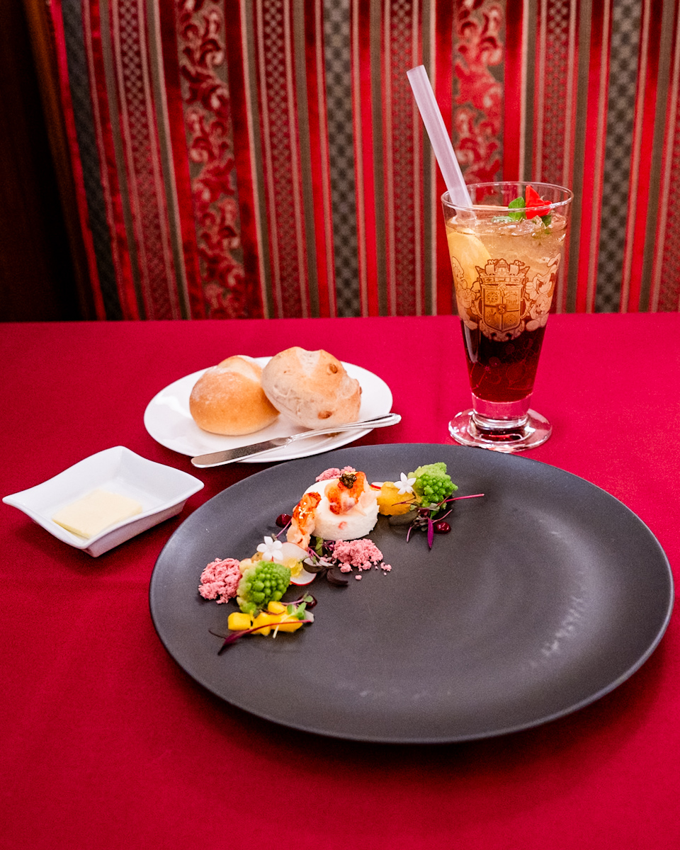 東京ディズニーシー「マゼランズ」”ディズニー・クリスマス2025”スペシャルコース