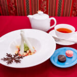 ベリーとピスタチオのヴァシュラン　コーヒーまたは紅茶