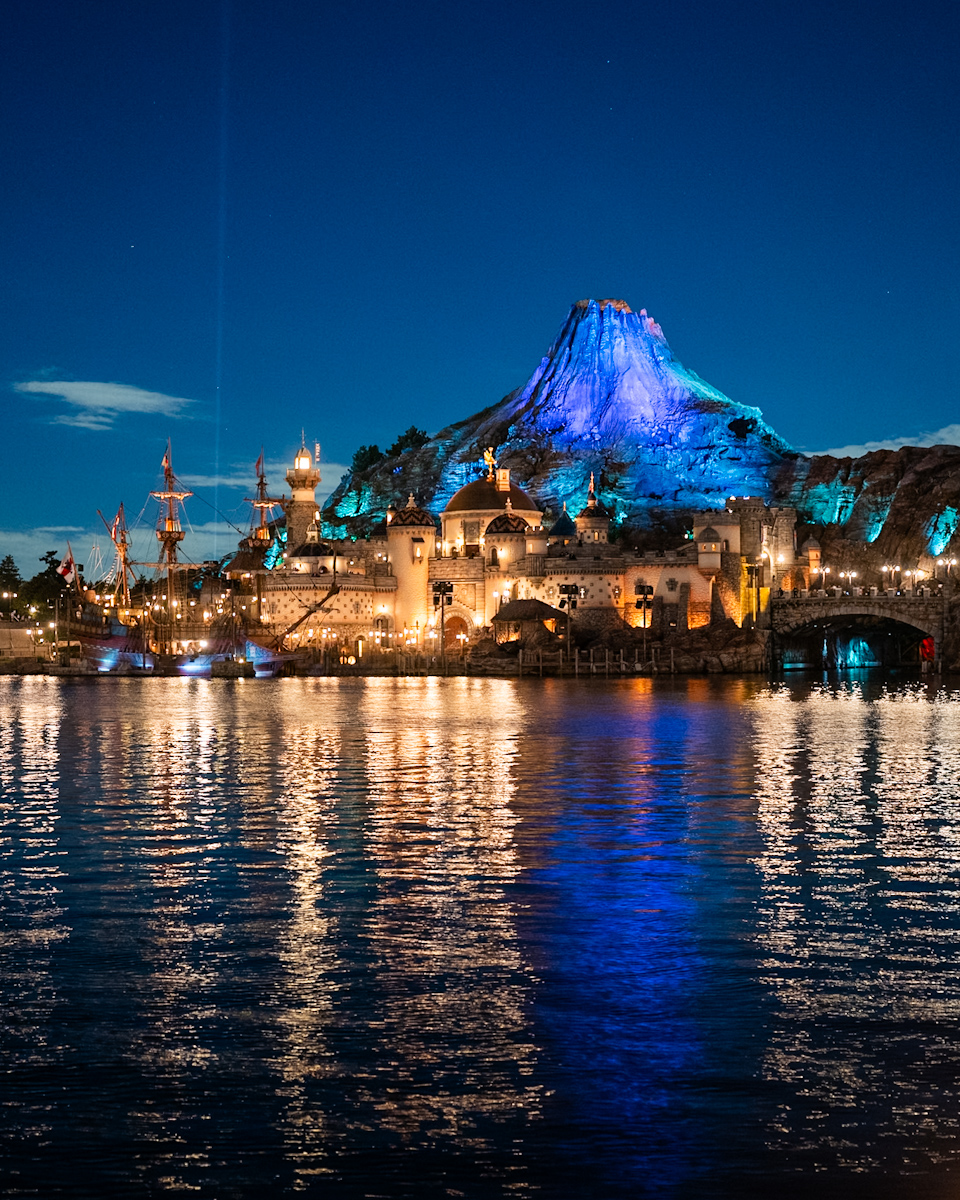 プロメテウス火山 メディテレーニアンハーバー