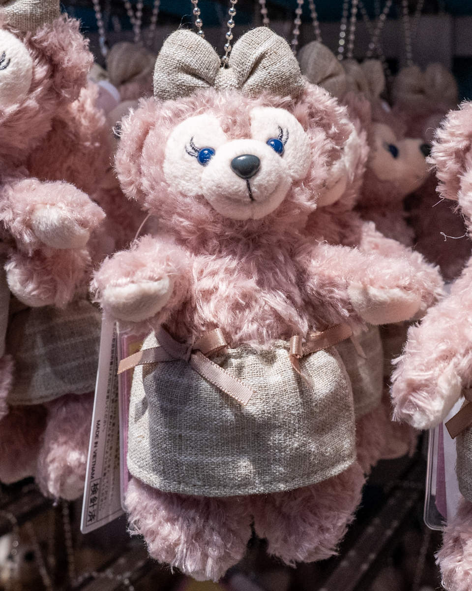 東京ディズニーシー「ダッフィー&フレンズ」ぬいぐるみバッジ シェリーメイ