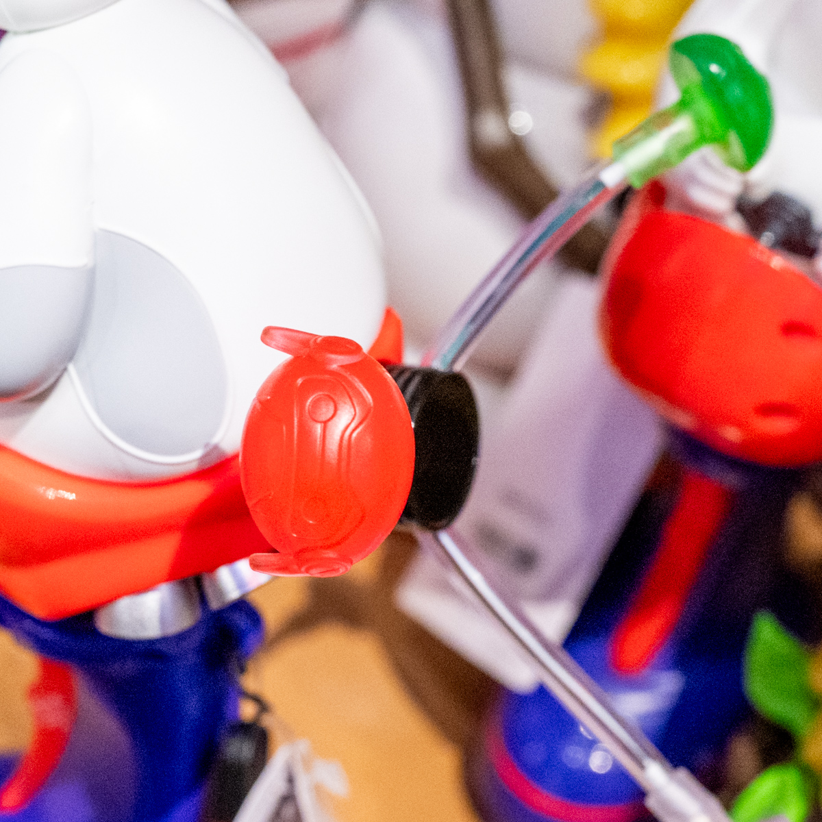 東京ディズニーランド「ベイマックスのハッピーライド」光るおもちゃ・お土産1