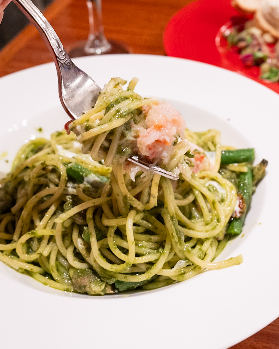 スパゲッティ、蟹とアサリのジェノヴェーゼマスカルポーネ添え1