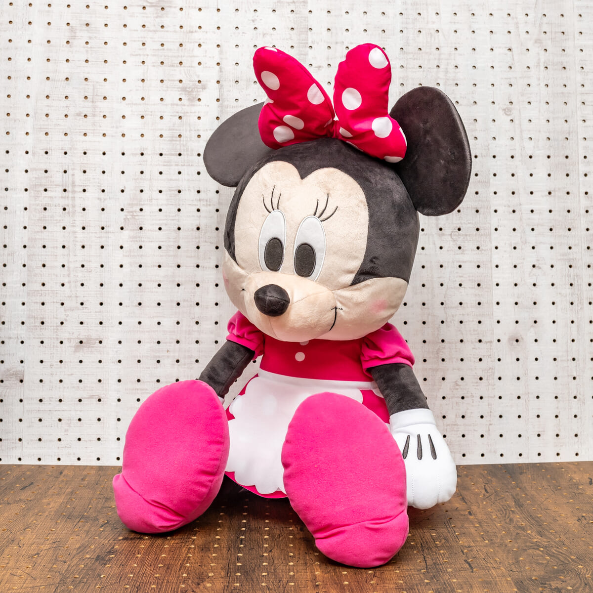 ナムコ「ミニーマウス 赤いほっぺ スーパーラージぬいぐるみ ～GO FOR IT!～」2