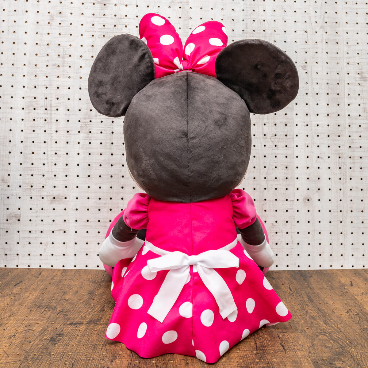 ナムコ「ミニーマウス 赤いほっぺ スーパーラージぬいぐるみ ～GO FOR IT!～」3