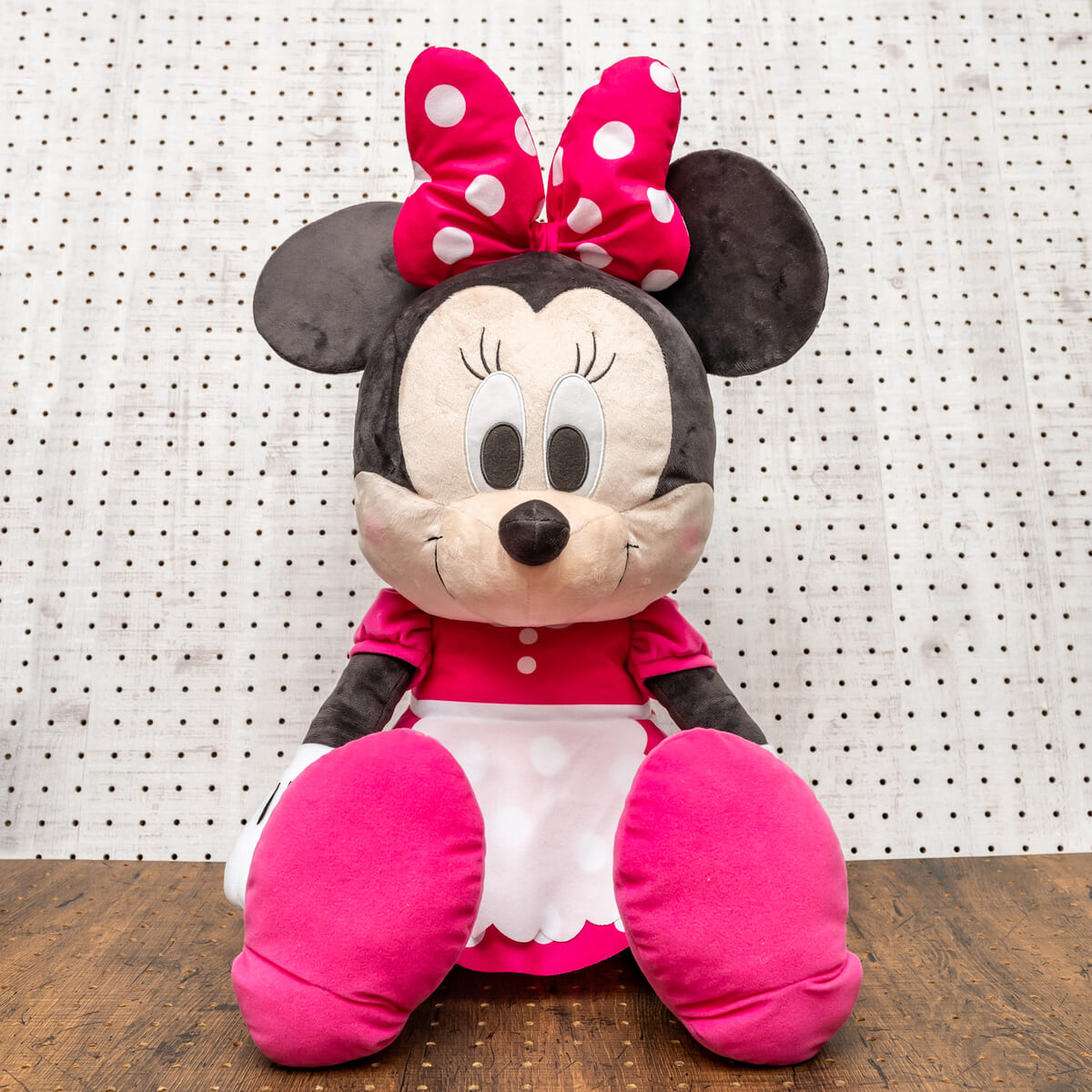 ナムコ「ミニーマウス 赤いほっぺ スーパーラージぬいぐるみ ～GO FOR IT!～」