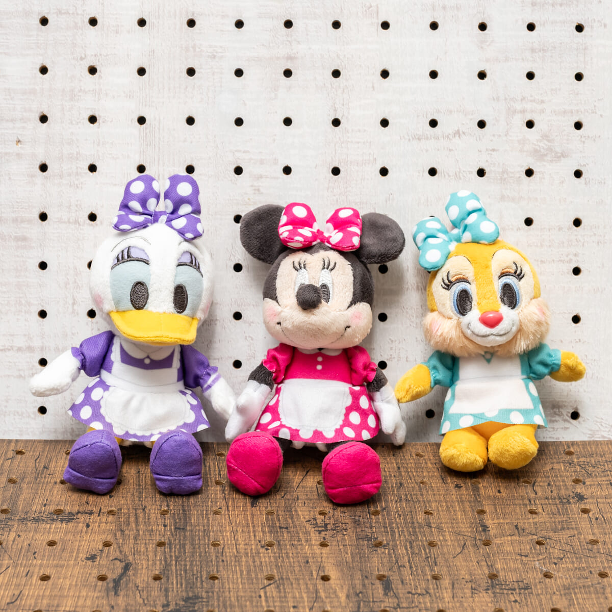 ナムコ「ミニーマウス＆デイジーダック＆クラリス 赤いほっぺ マスコット ～GO FOR IT!～」