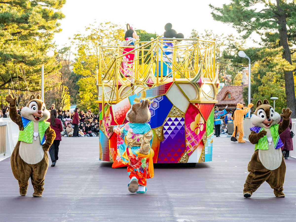 東京ディズニーランド“東京ディズニーリゾートのお正月2026”ニューイヤーズ・グリーティング チップ&デール&クラリス