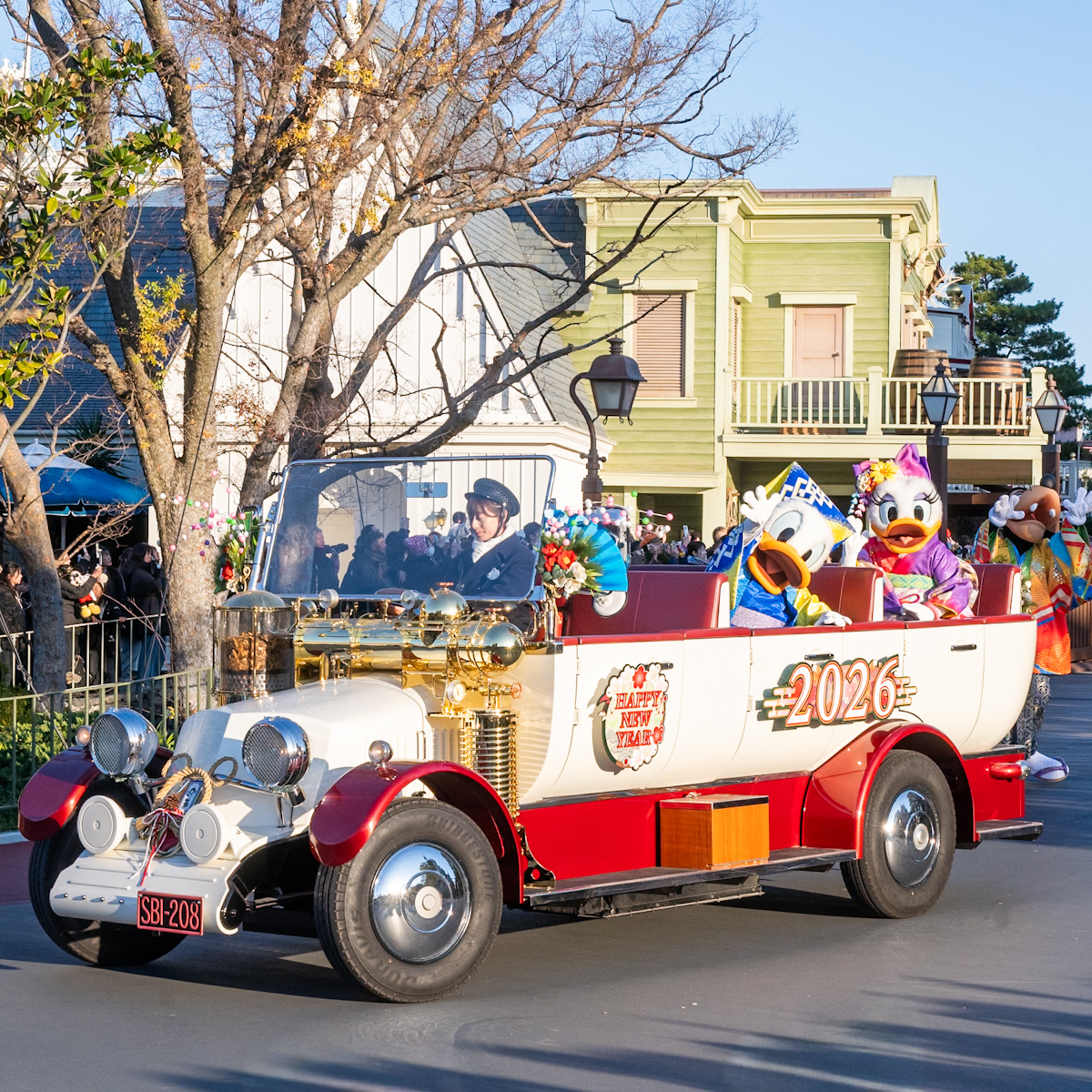 東京ディズニーランド“東京ディズニーリゾートのお正月2026”ニューイヤーズ・グリーティング　ドナルド&デイジー