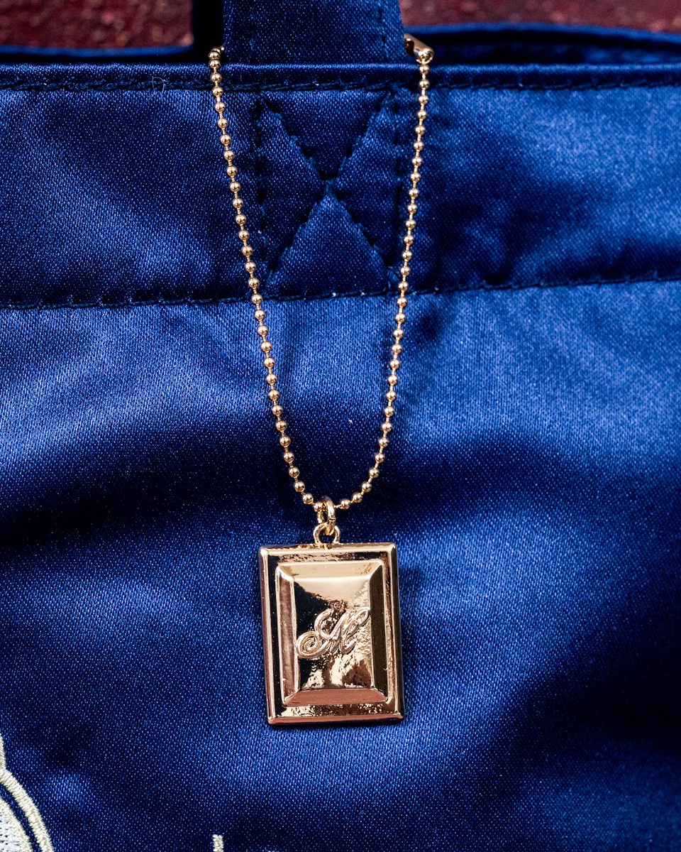 【GODIVA】ミッキー トートバッグ チャーム付き Disney Valentine 2026　デザイン