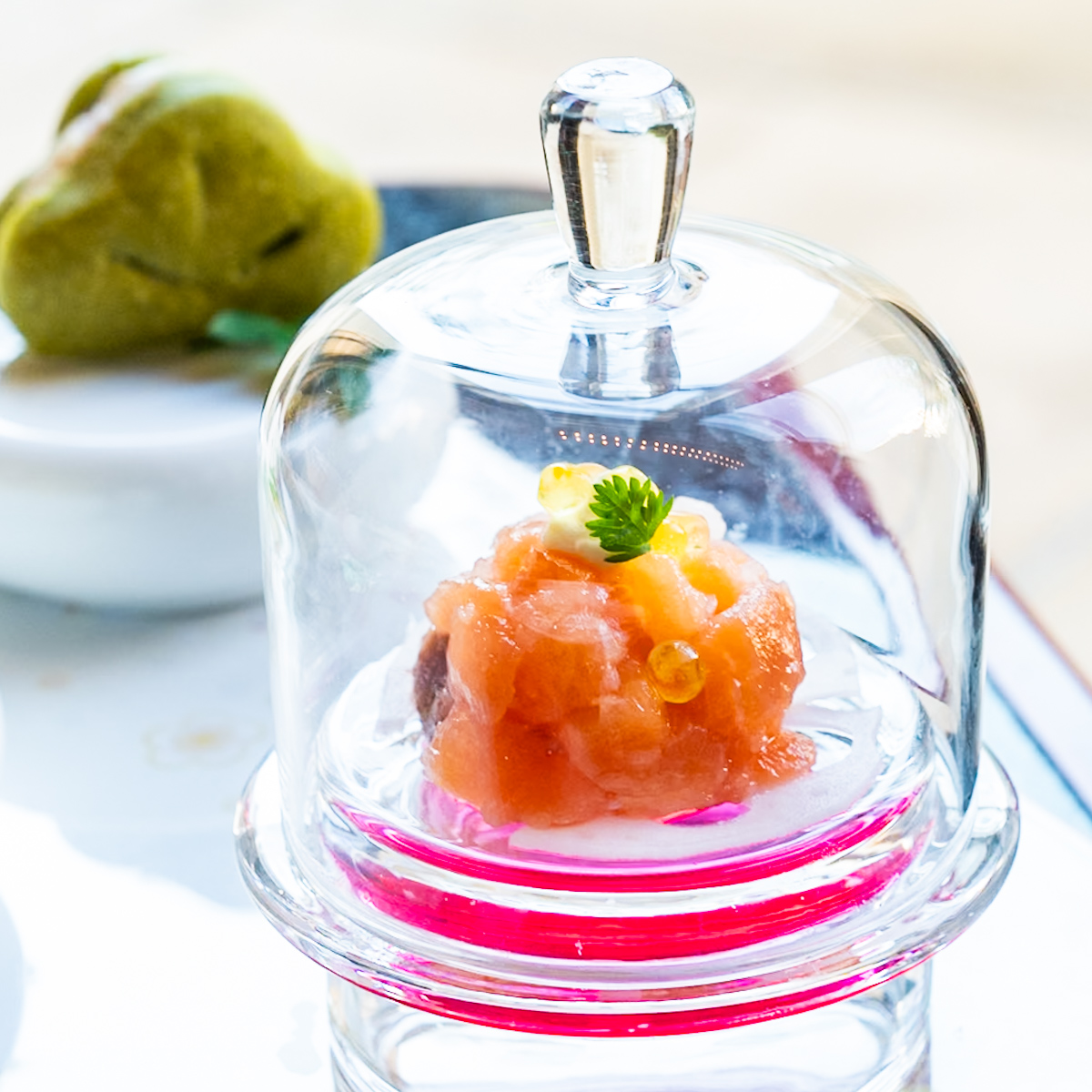 スモークサーモンと大根のピクルス