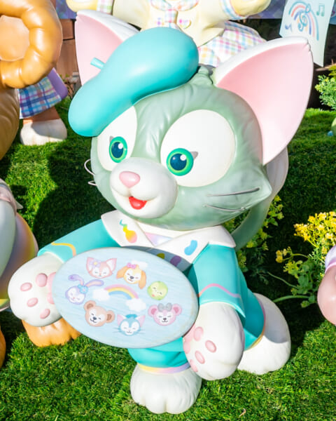 フォトスポット ダッフィー＆フレンズのハートフェルト・レターズ・オブ・フレンドシップデザイン　ジェラトーニ